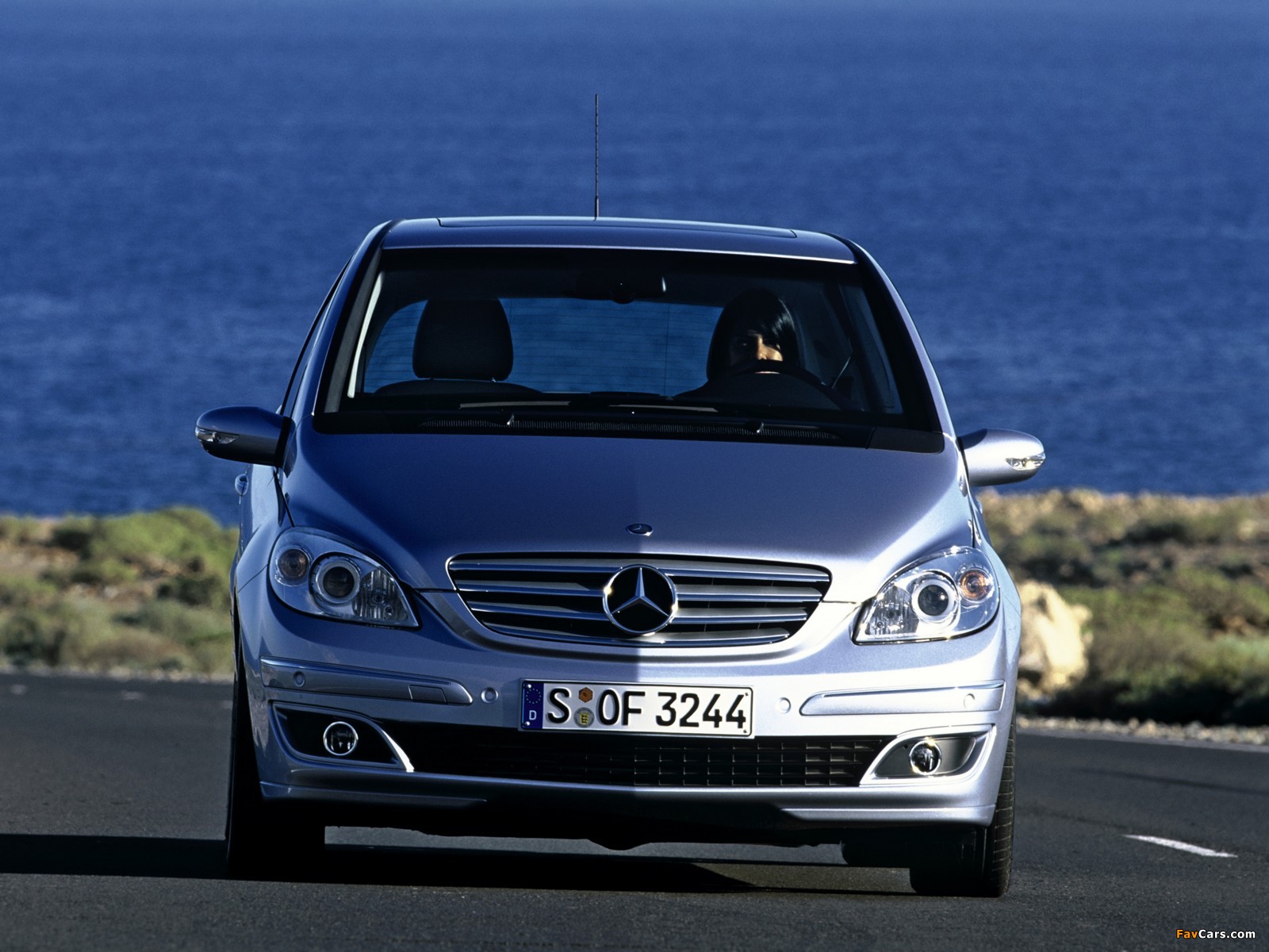 Photos of Mercedes-Benz B 200 CDI (W245) 2005–08 (1600 x 1200)