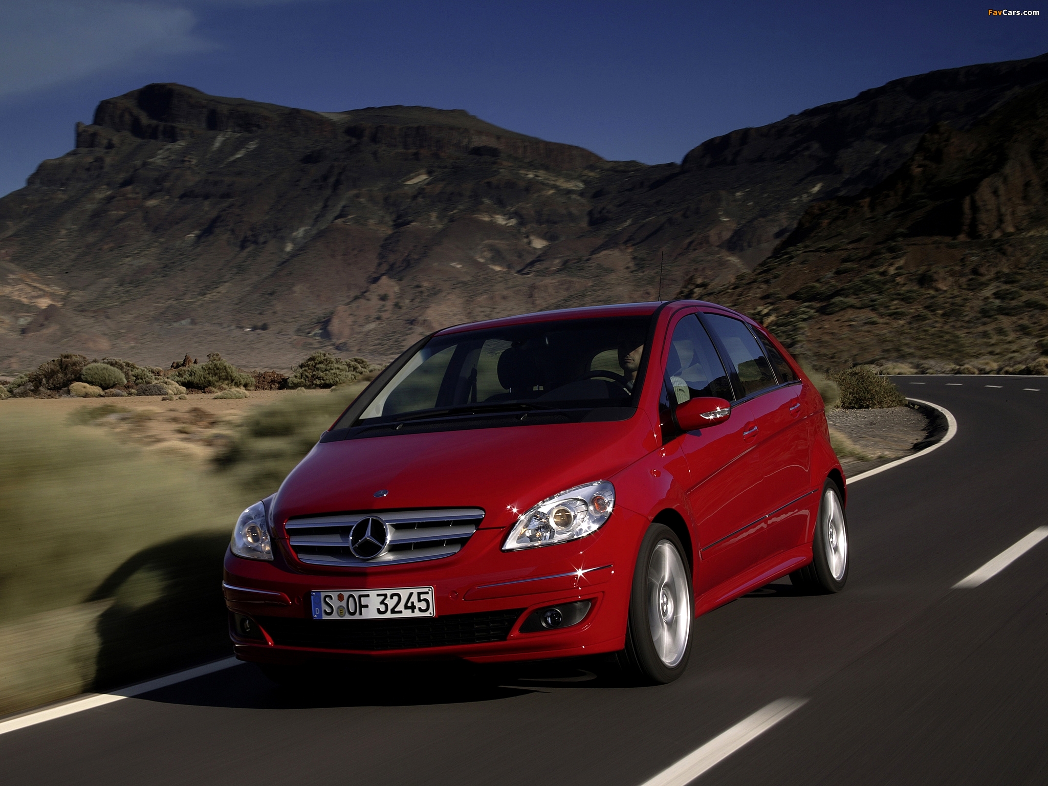 Photos of Mercedes-Benz B 200 Turbo (W245) 2005–08 (2048 x 1536)