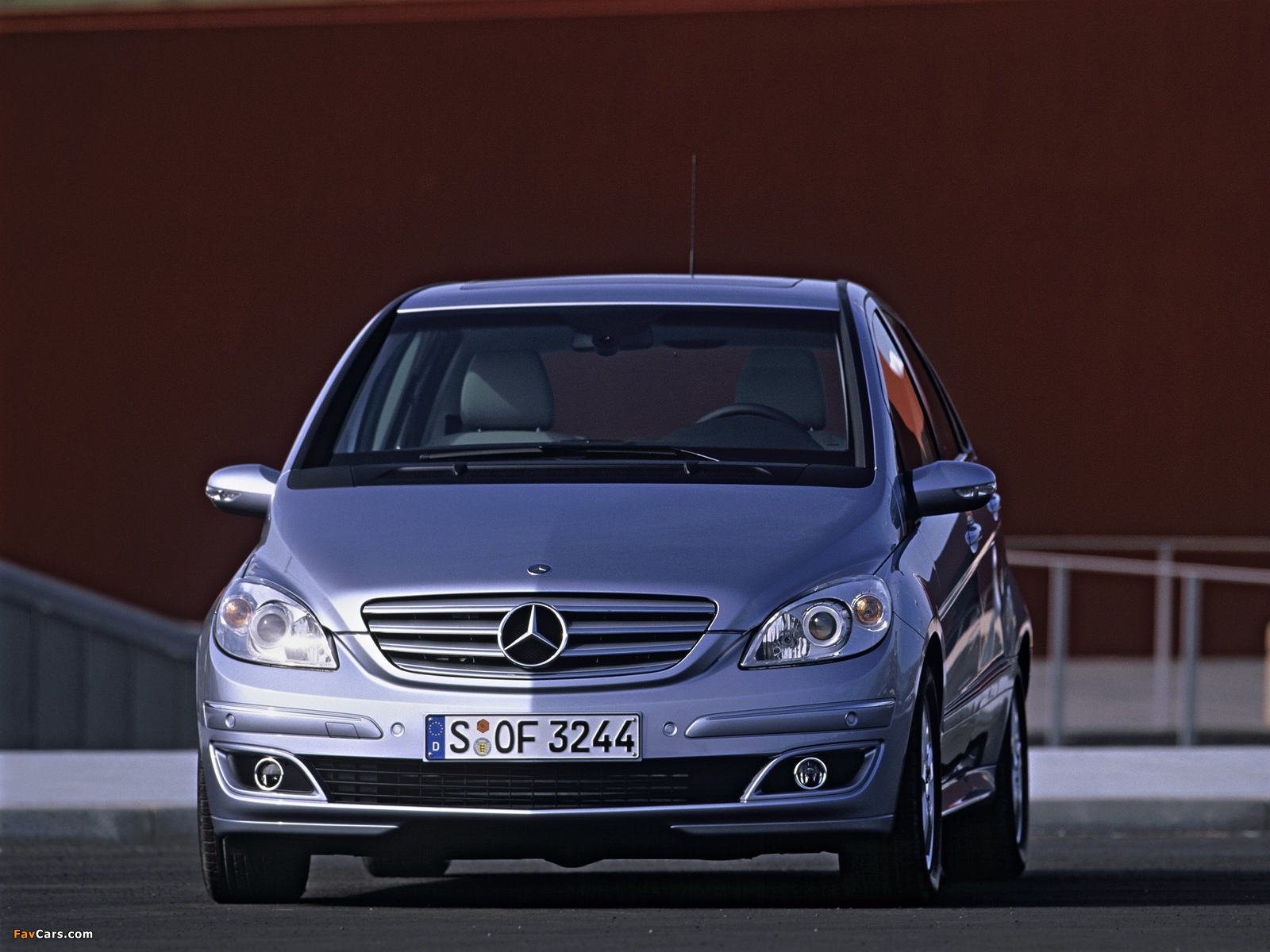 Photos of Mercedes-Benz B 200 CDI (W245) 2005–08 (1600 x 1200)