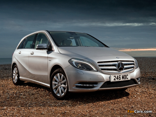 Photos of Mercedes-Benz B 180 CDI BlueEfficiency UK-spec (W246) 2012 (640 x 480)
