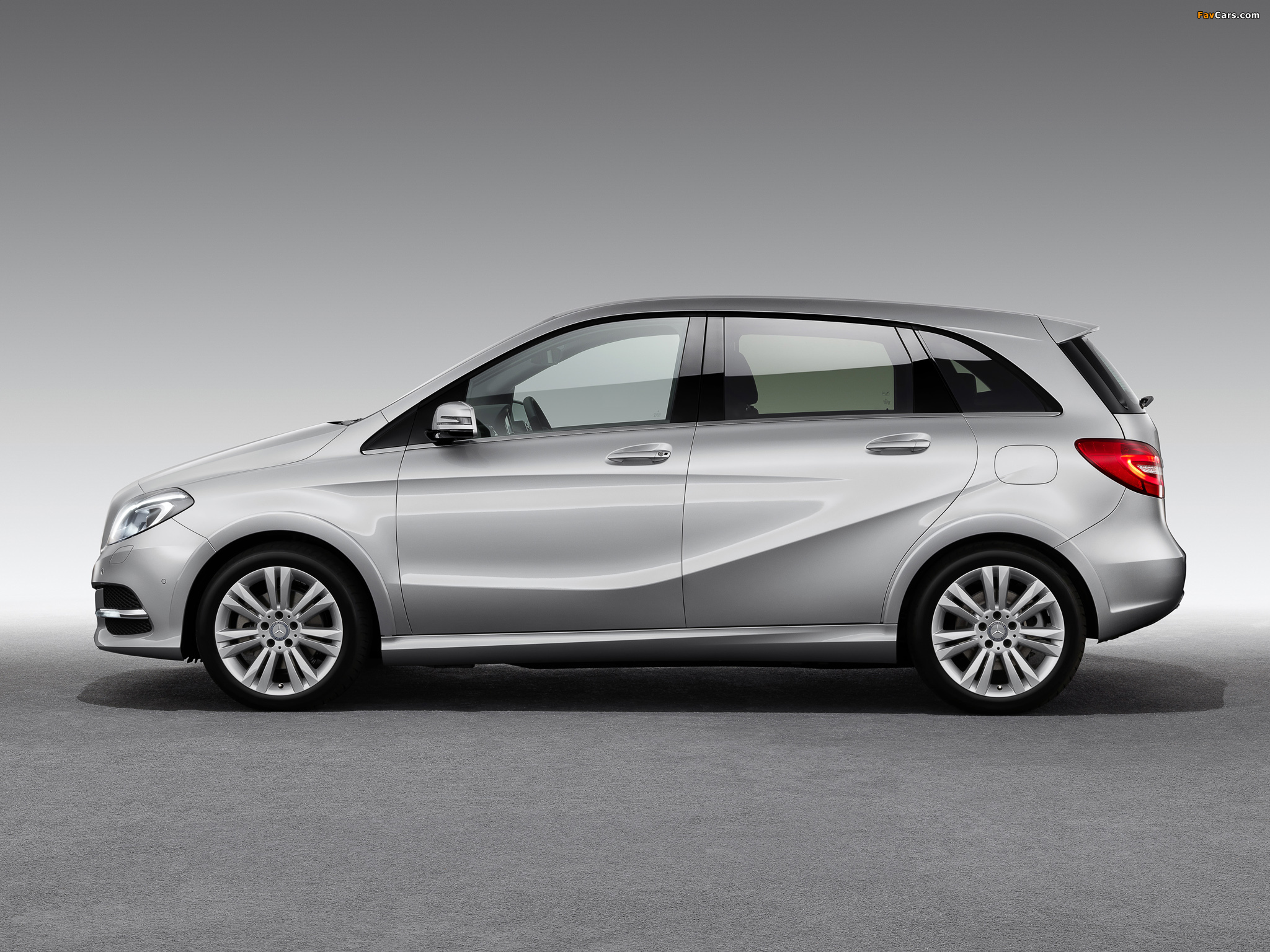 Photos of Mercedes-Benz B 200 CNG (W246) 2013 (2048 x 1536)