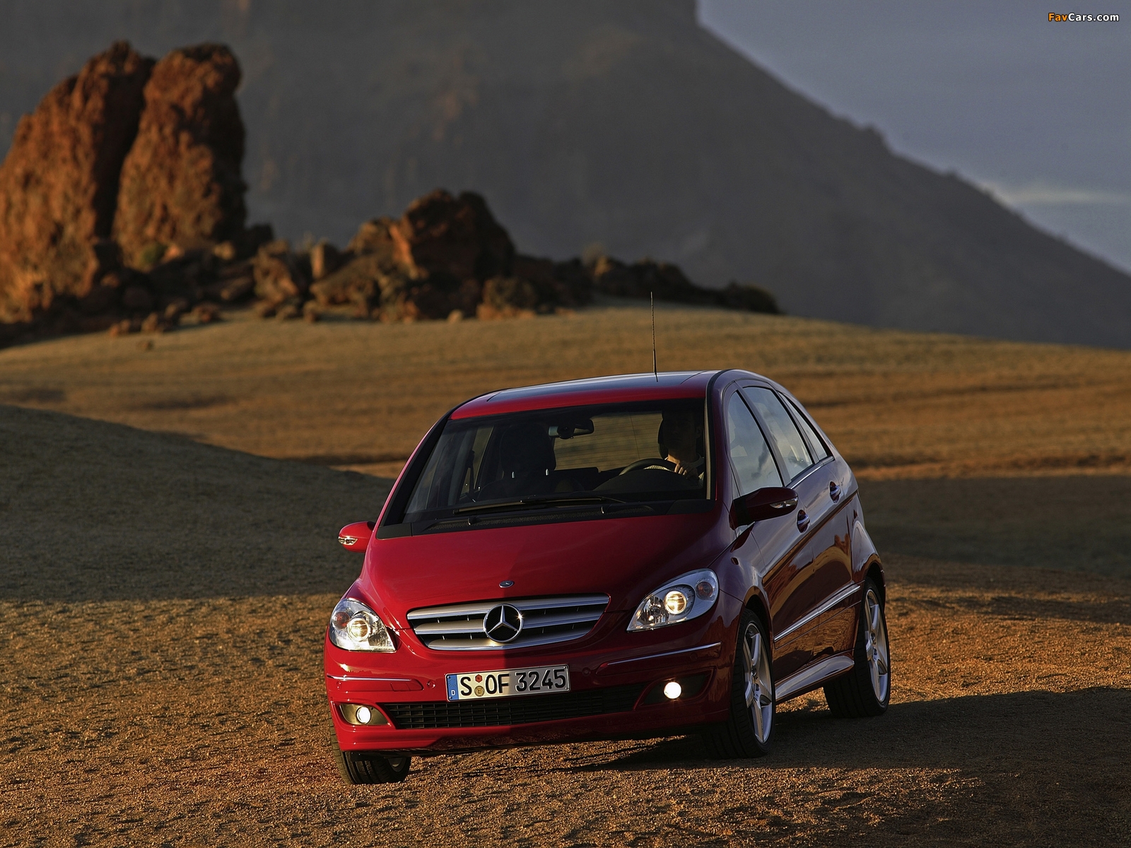 Pictures of Mercedes-Benz B 200 Turbo (W245) 2005–08 (1600 x 1200)