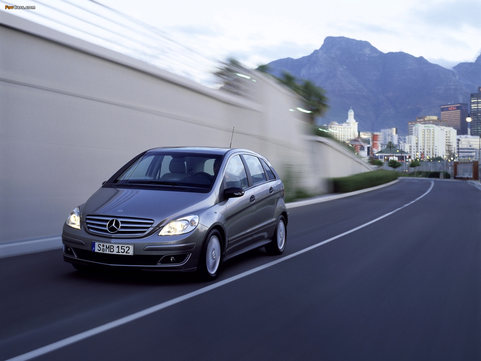 Pictures of Mercedes-Benz B 150 (W245) 2005–08 (1600 x 1200)