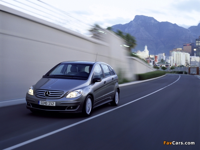 Pictures of Mercedes-Benz B 150 (W245) 2005–08 (640 x 480)