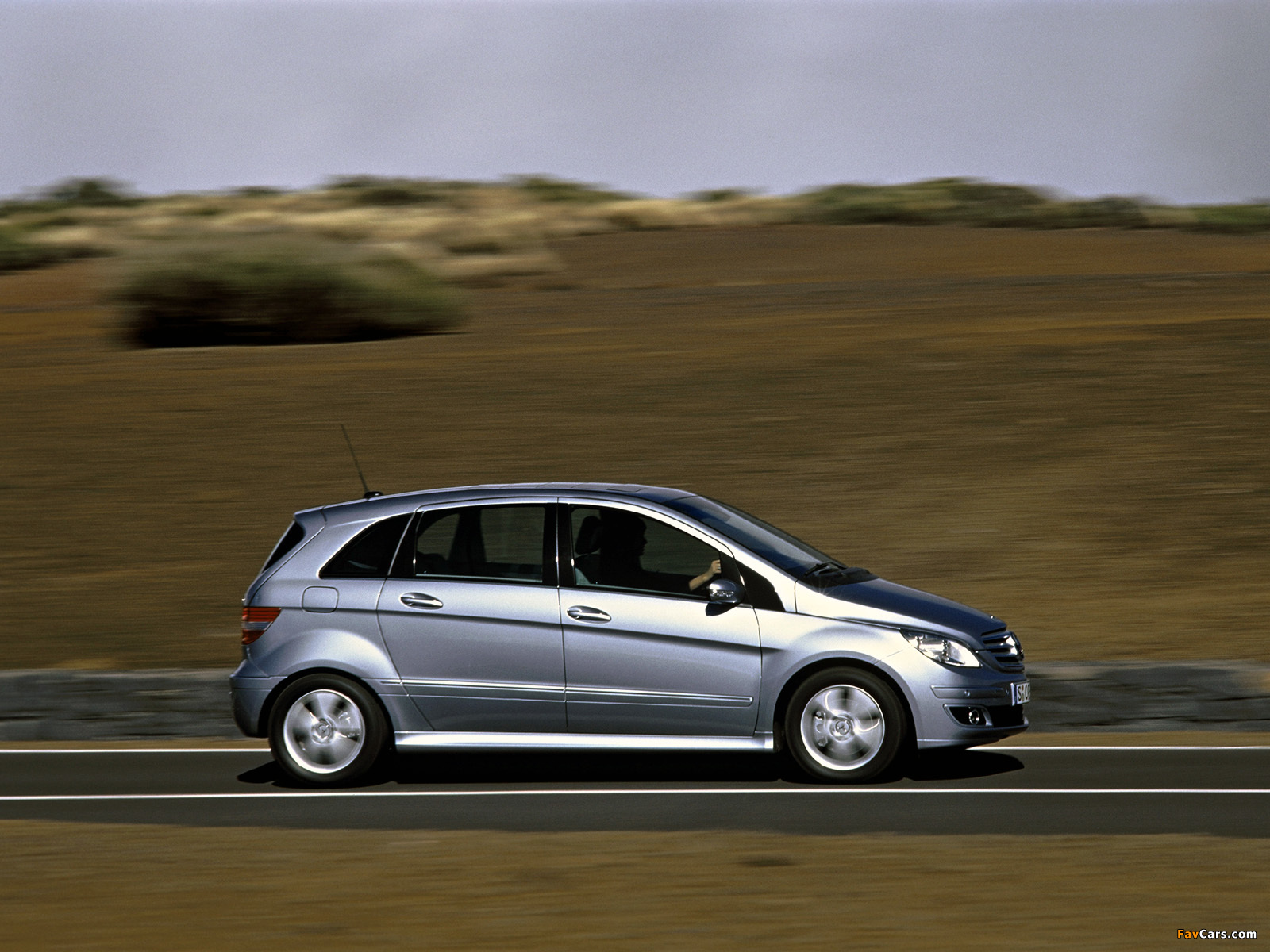 Pictures of Mercedes-Benz B 200 CDI (W245) 2005–08 (1600 x 1200)