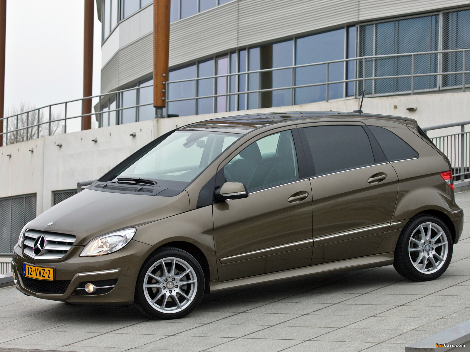 Pictures of Mercedes-Benz B 180 CDI (W245) 2008–11 (1600 x 1200)