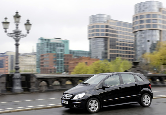 Pictures of Mercedes-Benz B 200 CDI (W245) 2008–11