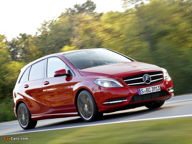 Pictures of Mercedes-Benz B 200 CDI BlueEfficiency (W246) 2011 (800 x 600)