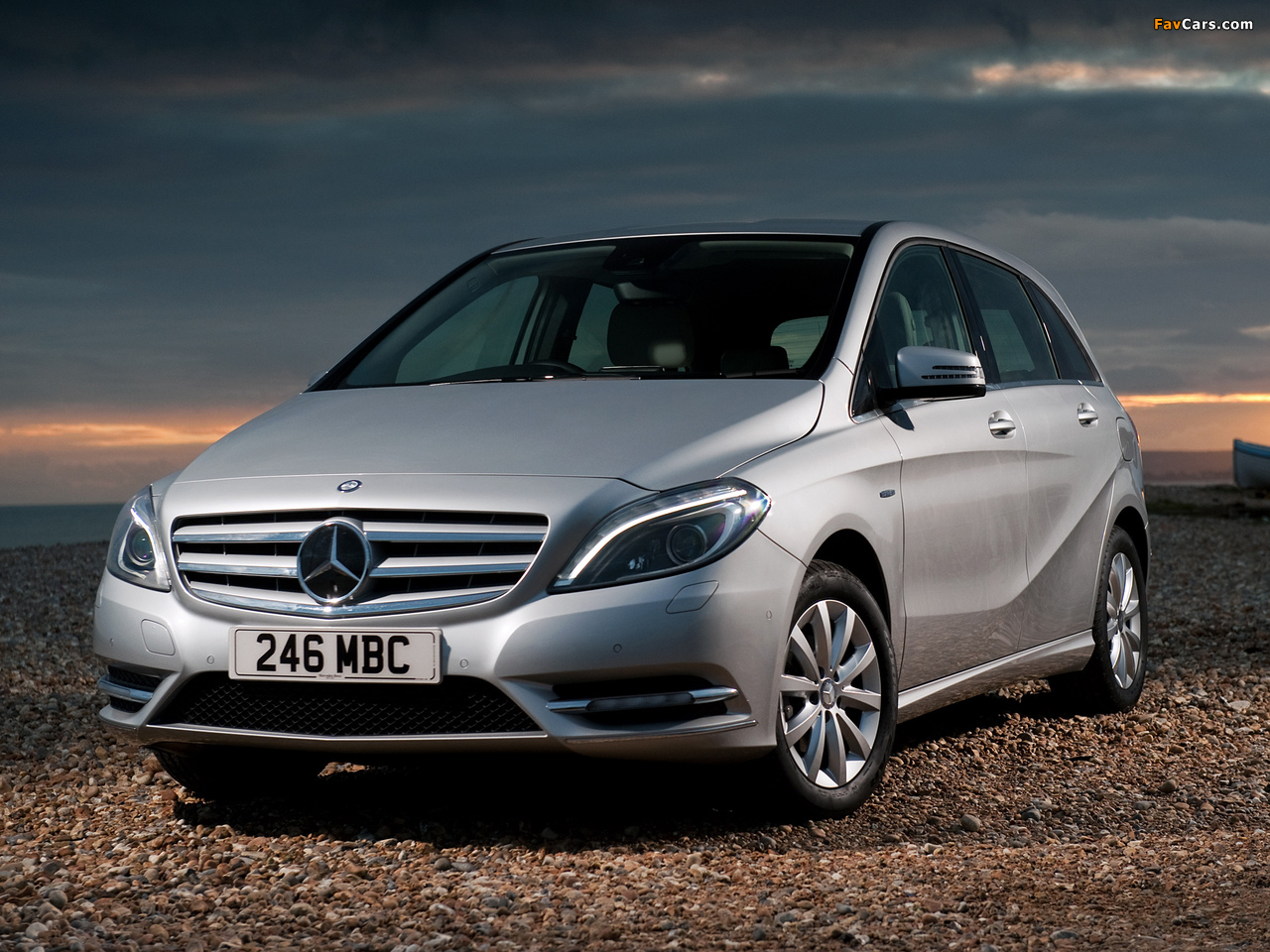 Pictures of Mercedes-Benz B 180 CDI BlueEfficiency UK-spec (W246) 2012 (1280 x 960)