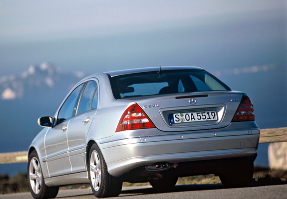 Images of Mercedes-Benz C 220 CDI (W203) 2000–07