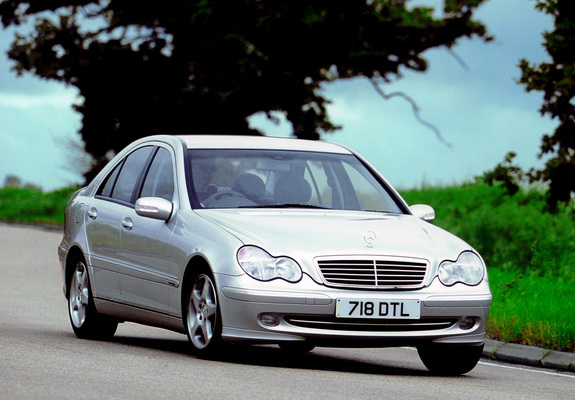 Images of Mercedes-Benz C 320 UK-spec (W203) 2000–05