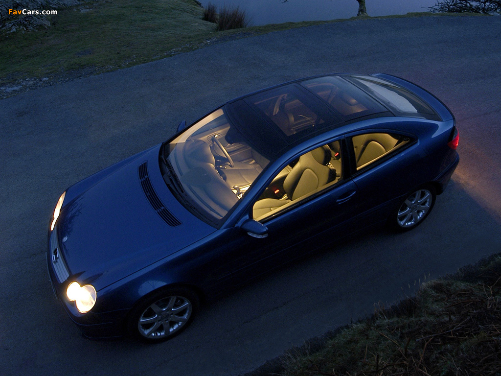 Images of Mercedes-Benz C 320 Sportcoupe UK-spec (C203) 2001–05 (1024 x 768)