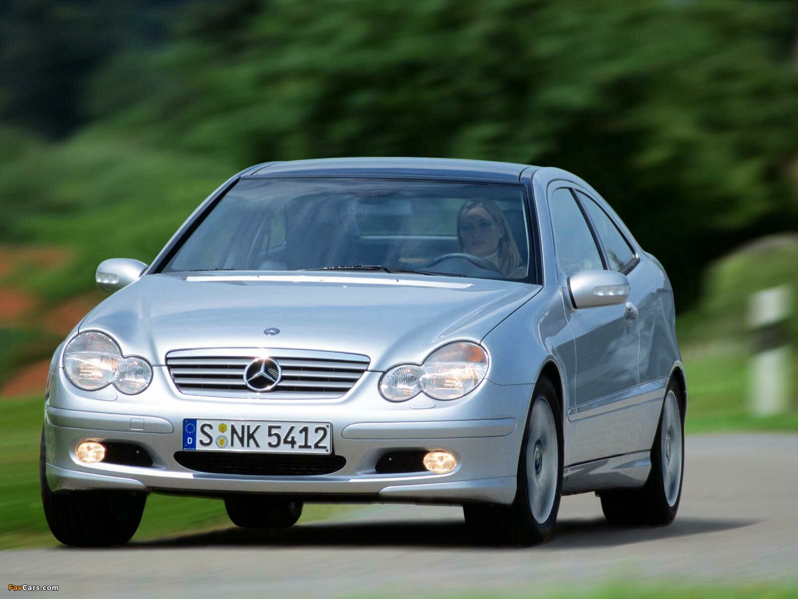 Images of Mercedes-Benz C 220 CDI Sportcoupe (C203) 2001–05 (1600 x 1200)