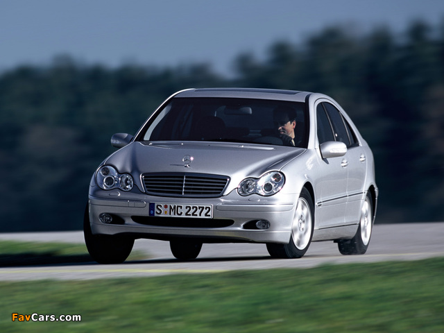 Images of Mercedes-Benz C 180 Kompressor (W203) 2002–07 (640 x 480)