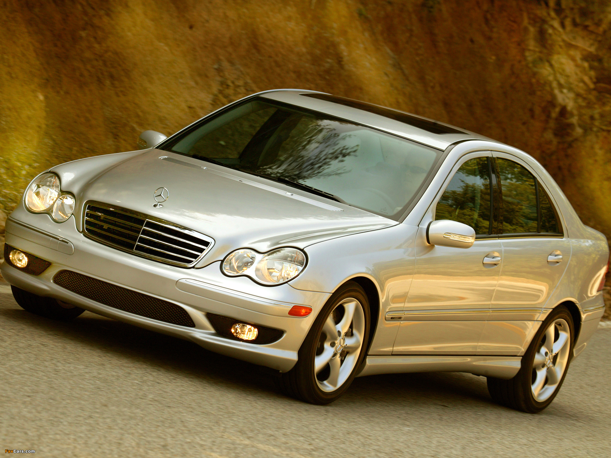 Images of Mercedes-Benz C 280 Sports Package US-spec (W203) 2005–07 (2048 x 1536)