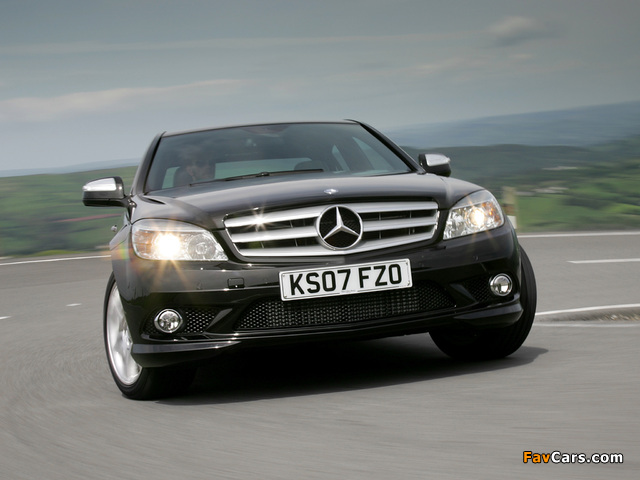 Images of Mercedes-Benz C 220 CDI Sport UK-spec (W204) 2007–11 (640 x 480)