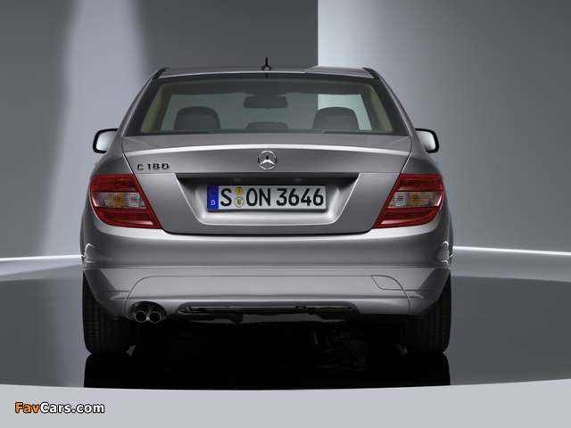 Images of Mercedes-Benz C 180 (W204) 2007–11 (640 x 480)