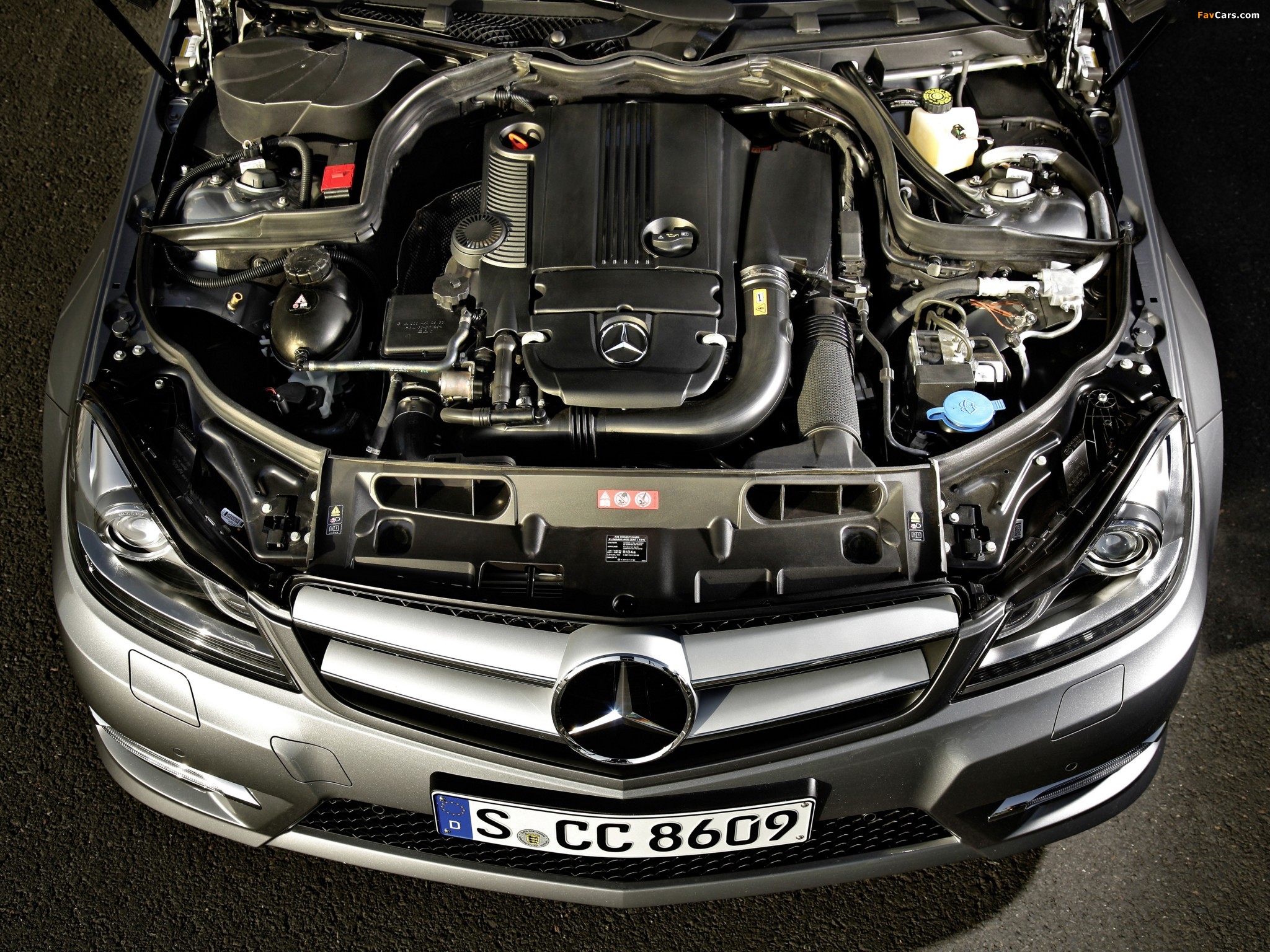 Images of Mercedes-Benz C 250 Coupe (C204) 2011 (2048 x 1536)