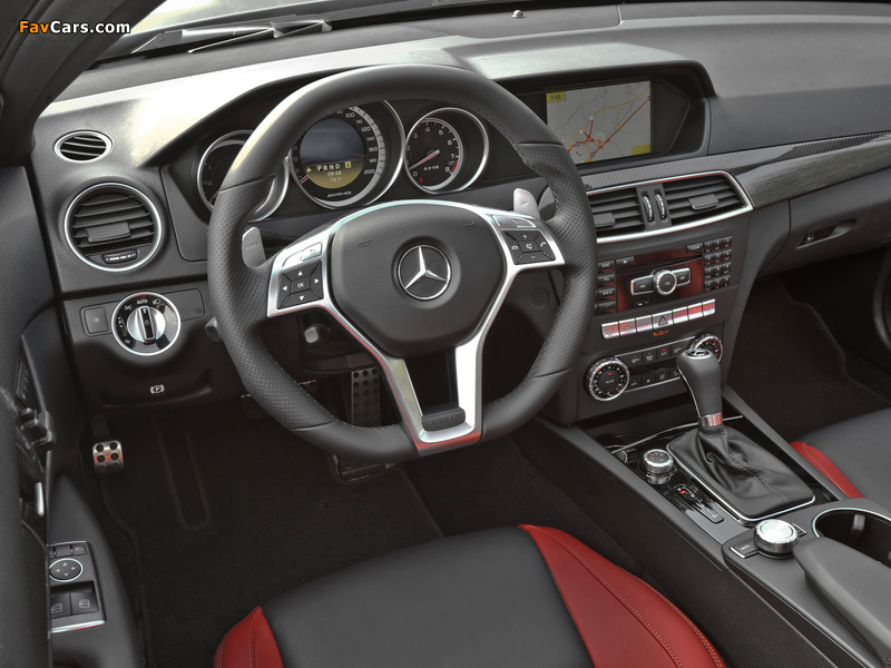 Images of Mercedes-Benz C 63 AMG Coupe US-spec (C204) 2011 (800 x 600)