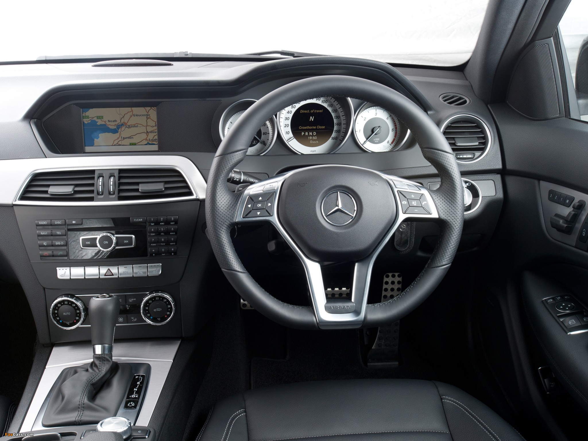 Images of Mercedes-Benz C 220 CDI Coupe UK-spec (C204) 2011 (2048 x 1536)