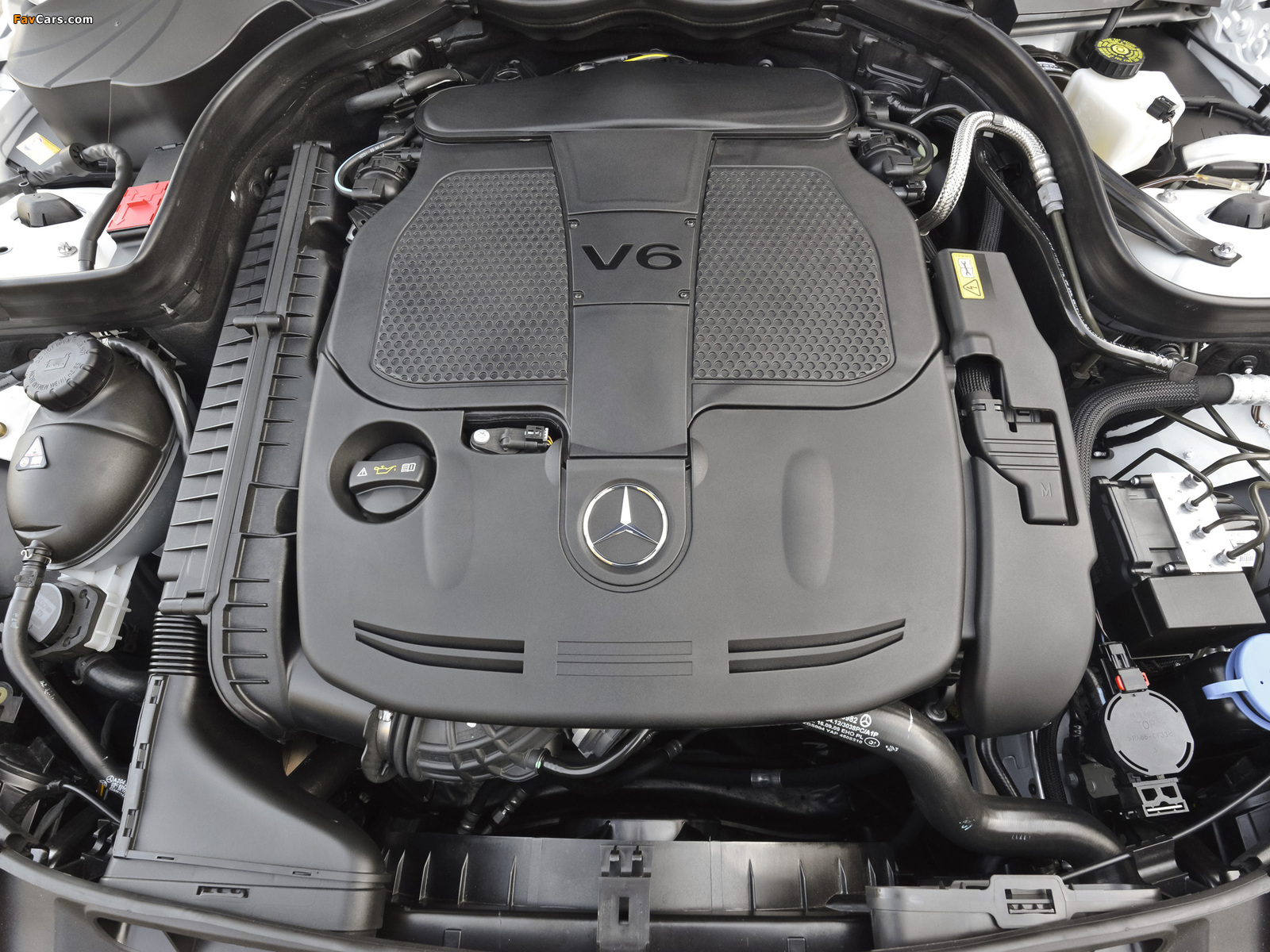Images of Mercedes-Benz C 300 4MATIC AMG Sports Package US-spec (W204) 2011 (1600 x 1200)