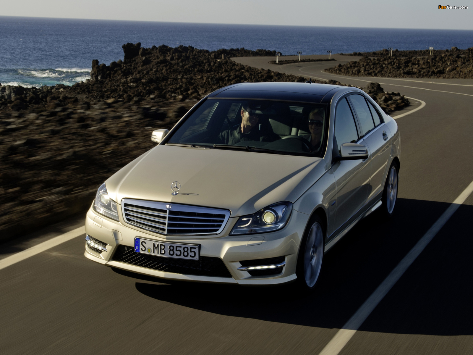 Images of Mercedes-Benz C 350 AMG Sports Package (W204) 2011 (1600 x 1200)