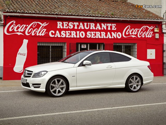 Images of Mercedes-Benz C 220 CDI Coupe (C204) 2011 (640 x 480)