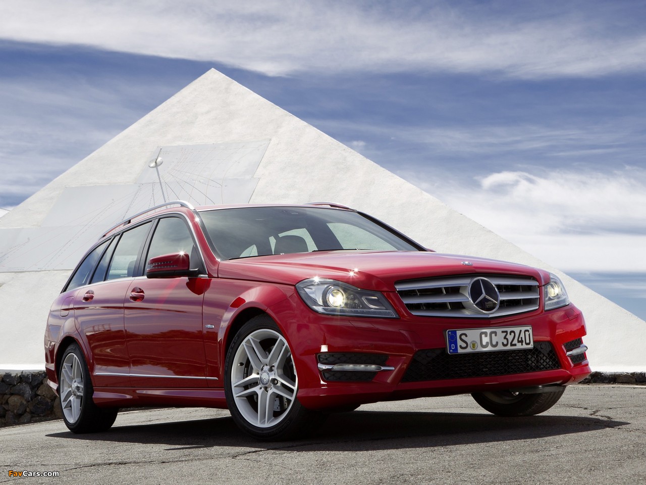 Images of Mercedes-Benz C 350 CDI AMG Sports Package Estate (S204) 2011 (1280 x 960)