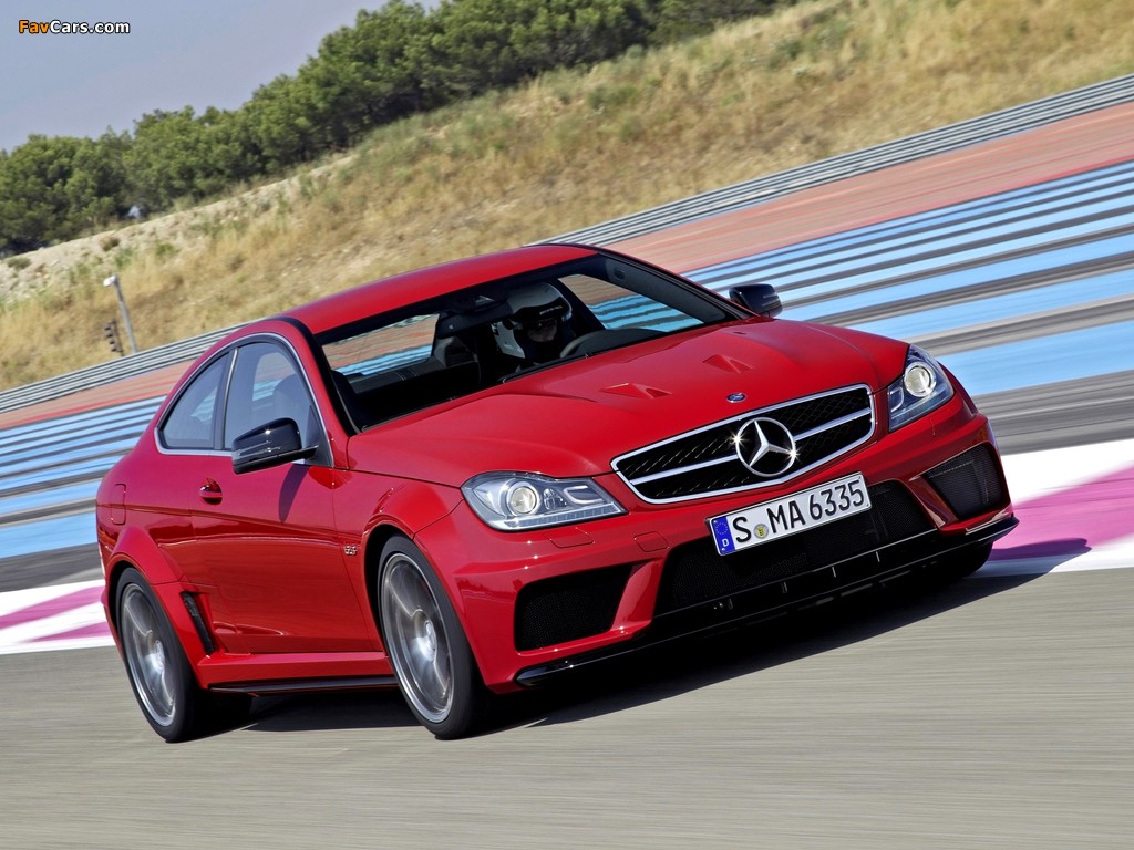 Images of Mercedes-Benz C 63 AMG Black Series Coupe (C204) 2011 (1024 x 768)