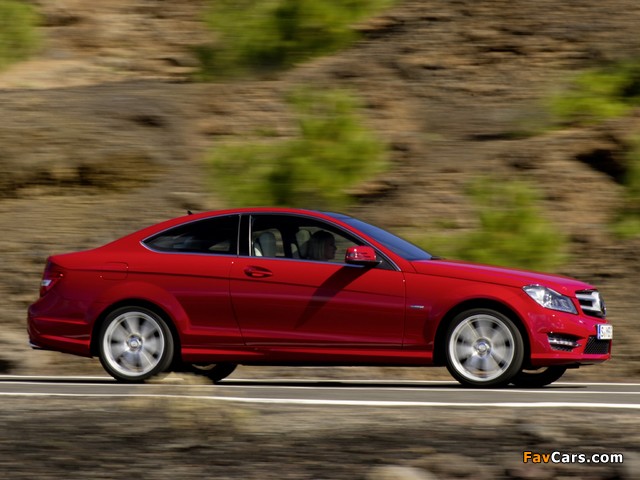 Images of Mercedes-Benz C 350 Coupe (C204) 2011 (640 x 480)