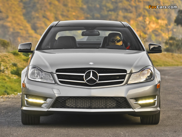 Images of Mercedes-Benz C 250 Coupe Sport US-spec (C204) 2012 (640 x 480)