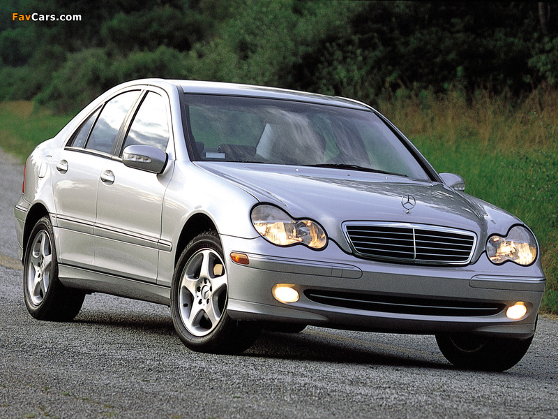 Mercedes-Benz C 320 US-spec (W203) 2000–05 photos (800 x 600)