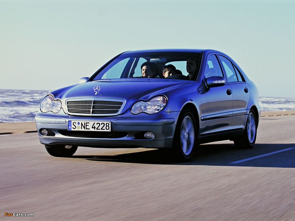 Mercedes-Benz C 180 (W203) 2000–02 pictures (1024 x 768)