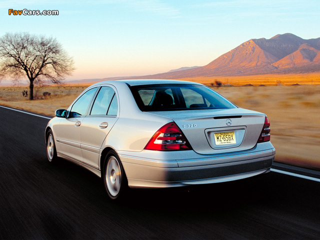 Mercedes-Benz C 320 US-spec (W203) 2000–05 wallpapers (640 x 480)