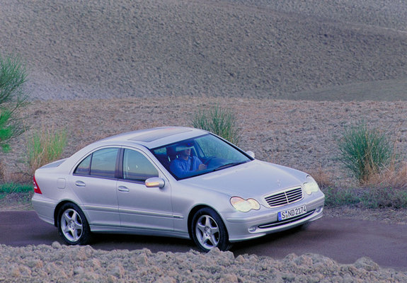 Mercedes-Benz C 270 CDI (W203) 2000–05 wallpapers