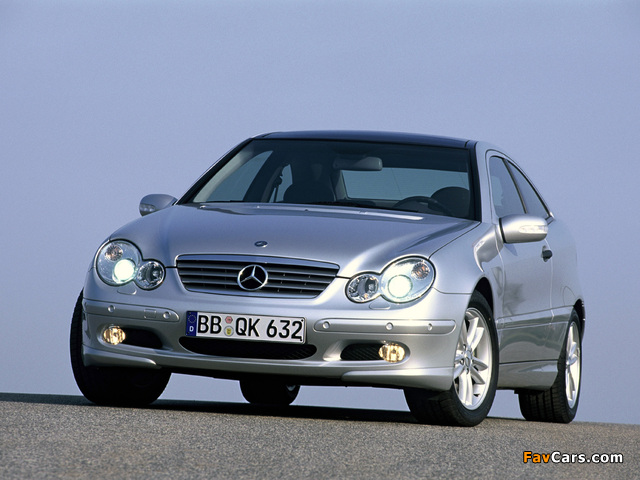 Mercedes-Benz C-Klasse Sportcoupe (C203) 2001–07 photos (640 x 480)