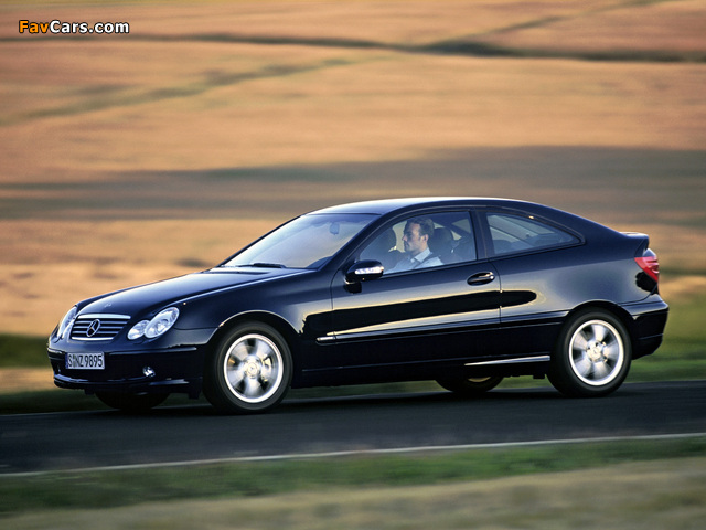 Mercedes-Benz C 320 Sportcoupe (C203) 2001–05 wallpapers (640 x 480)