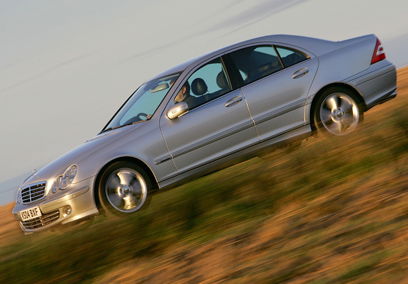 Mercedes-Benz C 320 UK-spec (W203) 2005–07 images