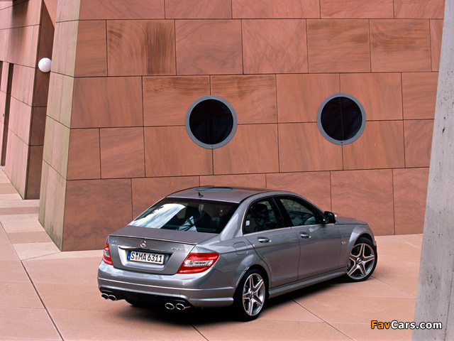Mercedes-Benz C 63 AMG (W204) 2007–11 images (640 x 480)