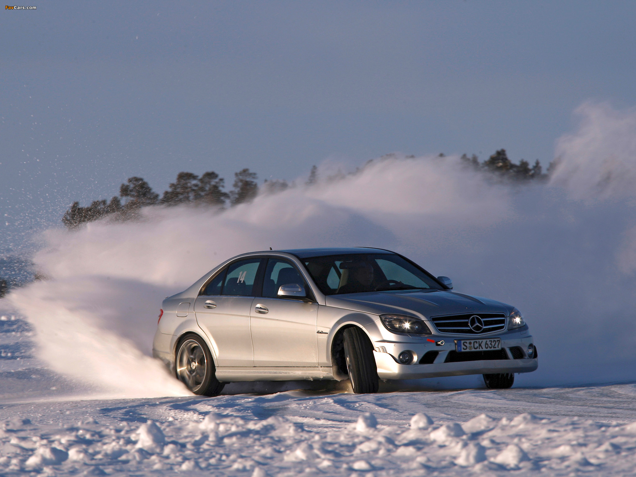 Mercedes-Benz C 63 AMG (W204) 2007–11 photos (2048 x 1536)