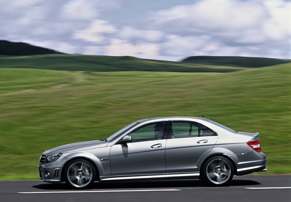 Mercedes-Benz C 63 AMG (W204) 2007–11 pictures