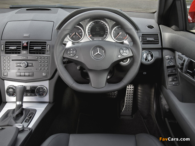 Mercedes-Benz C 63 AMG UK-spec (W204) 2007–11 pictures (640 x 480)