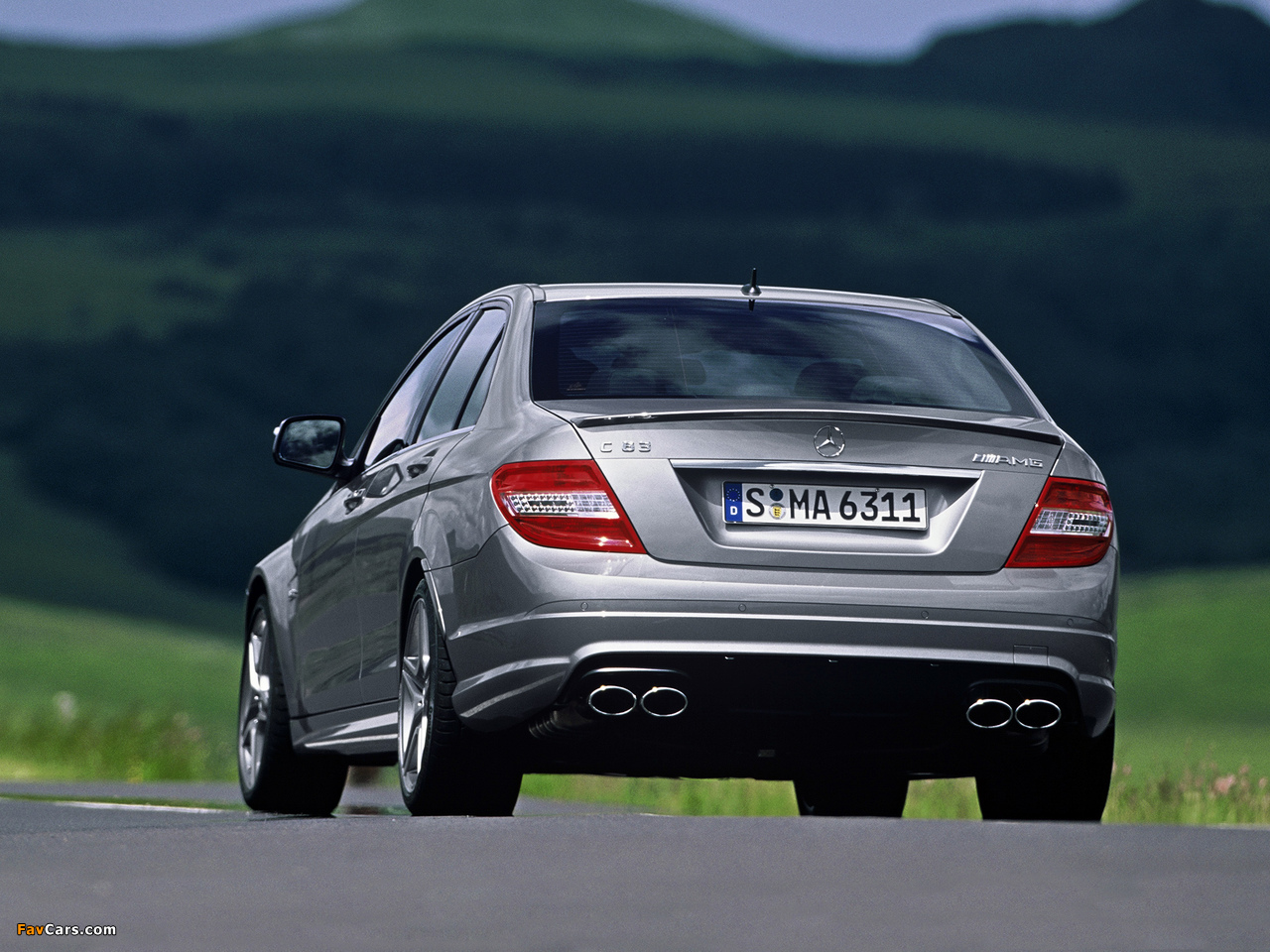 Mercedes-Benz C 63 AMG (W204) 2007–11 wallpapers (1280 x 960)