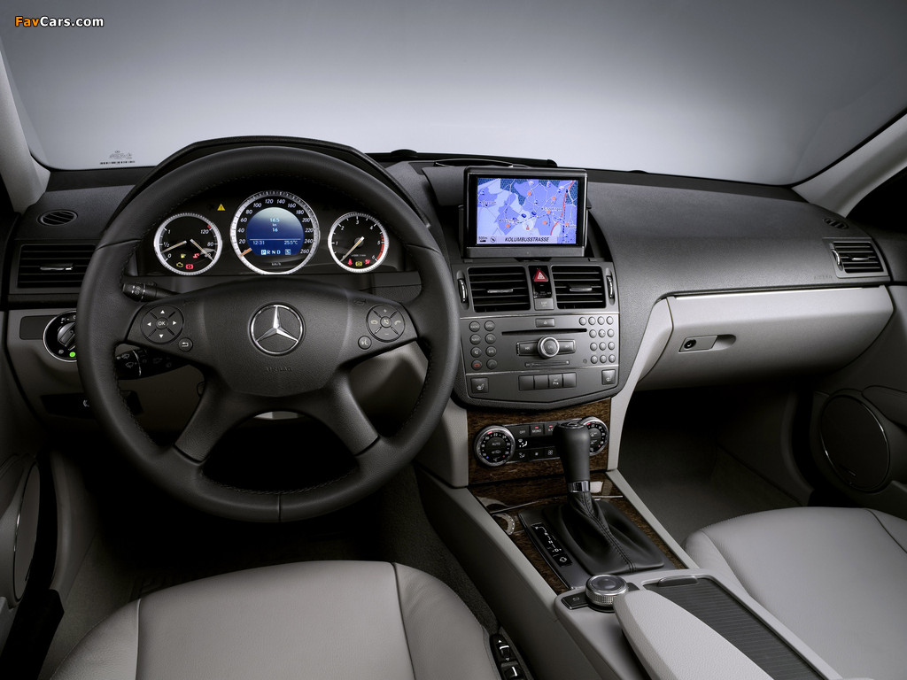 Mercedes-Benz C 350 Estate (S204) 2008–11 images (1024 x 768)