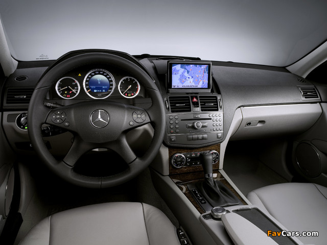 Mercedes-Benz C 350 Estate (S204) 2008–11 images (640 x 480)