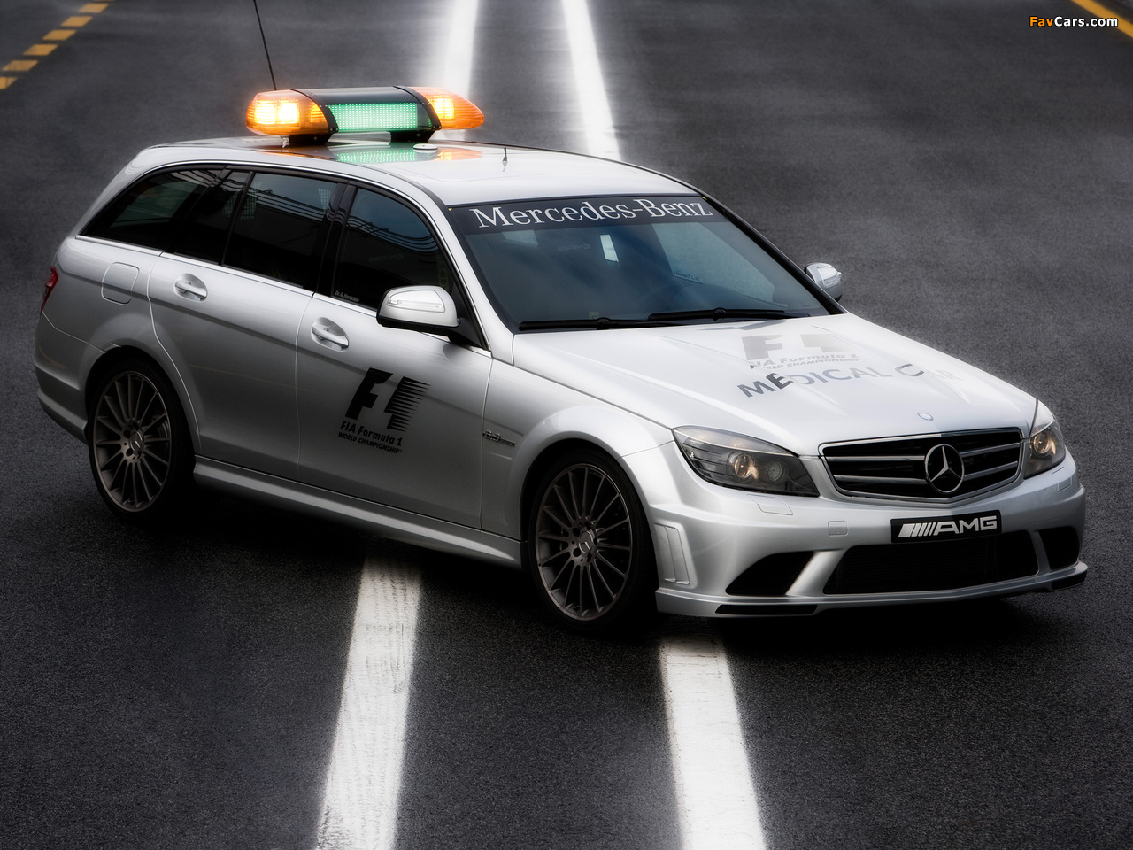 Mercedes-Benz C 63 AMG Estate F1 Medical Car (S204) 2008–10 images (1280 x 960)