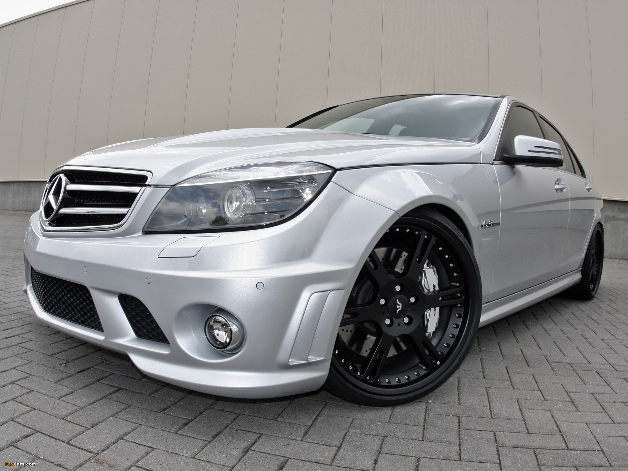 Wheelsandmore Mercedes-Benz C 63 AMG (W204) 2010–11 pictures (2048 x 1536)