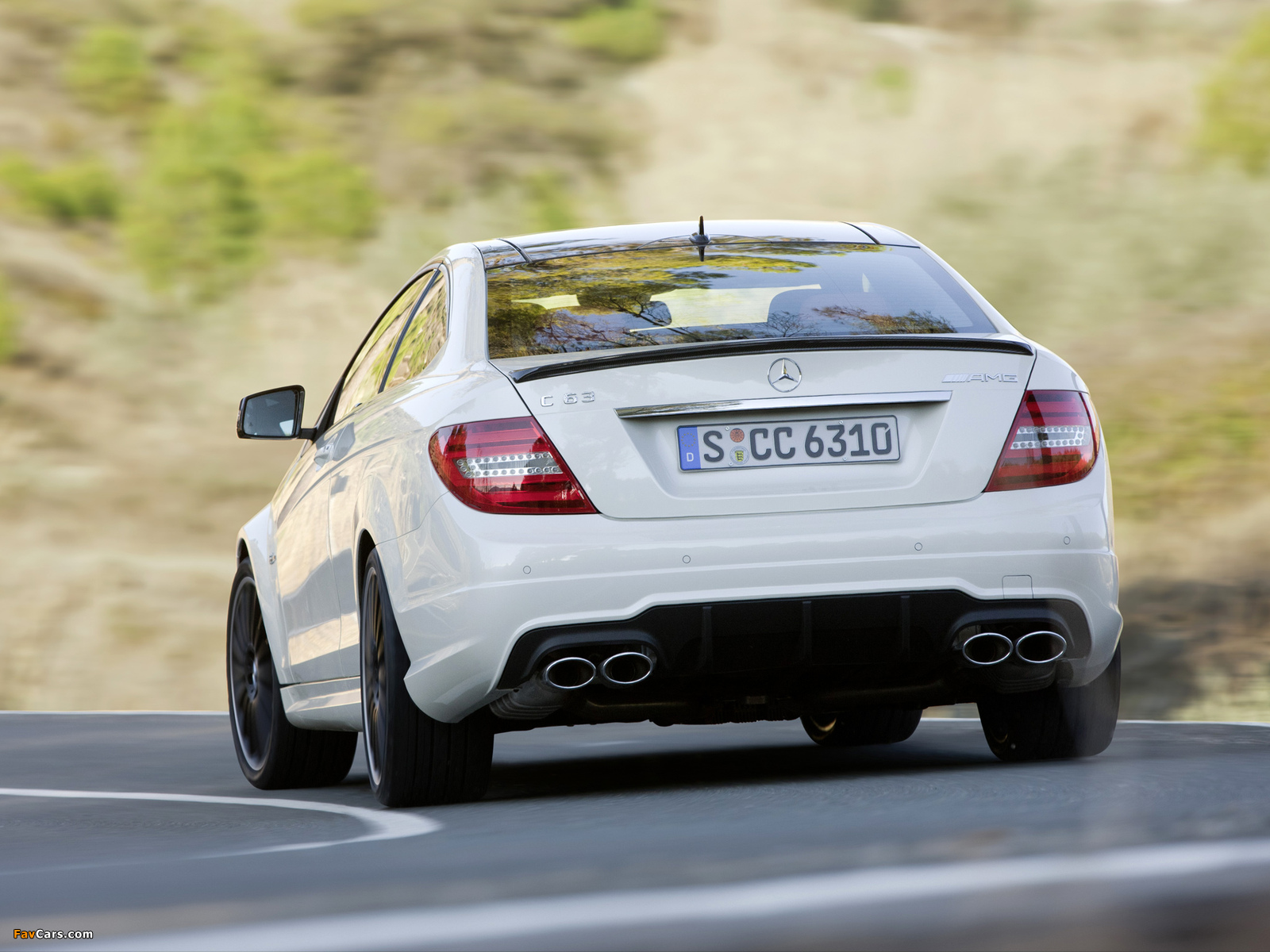 Mercedes-Benz C 63 AMG Coupe (C204) 2011 images (1600 x 1200)