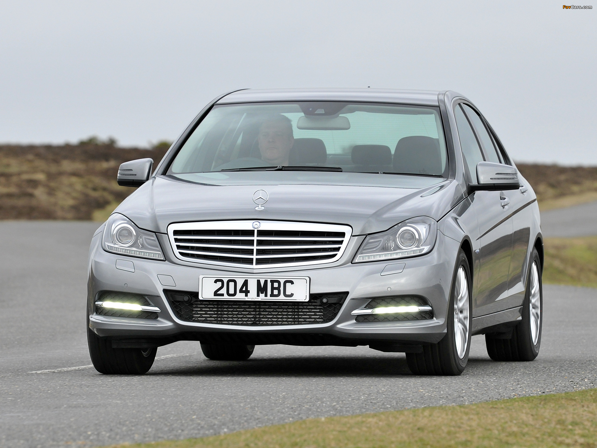 Mercedes-Benz C 180 UK-spec (W204) 2011 images (2048 x 1536)