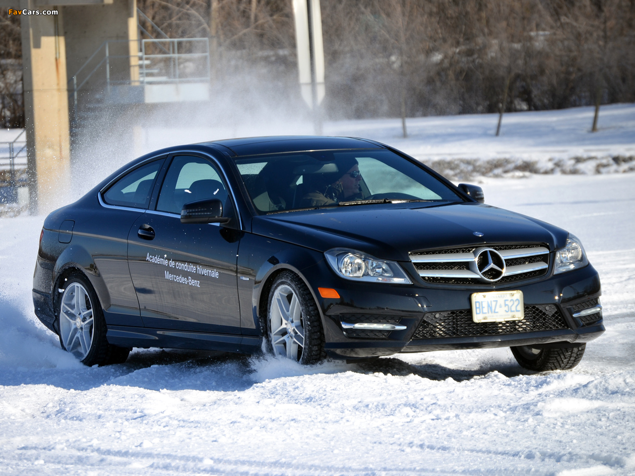 Mercedes-Benz C 250 Coupe US-spec (C204) 2011 images (1280 x 960)